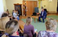 В детских садах Каштака стартовали традиционные встречи с депутатом Игорем Морозовым