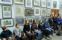 В художественной школе №1 открылась выставка, посвященная юбилею Томска 