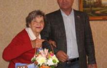 Почетная жительница Каштака Вера Никова отпраздновала 90-летний юбилей