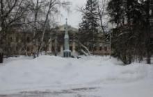 Депутат Леонид Голубев возмущен образовавшимся снегоотвалом  на братской могиле в центре города