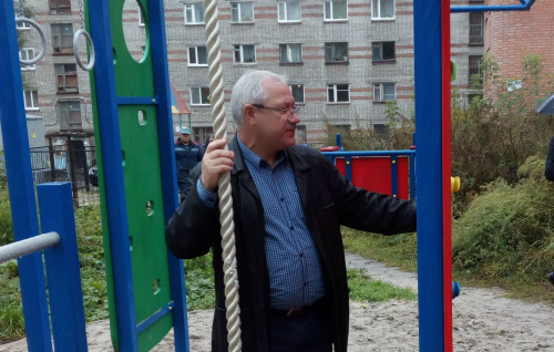 Алексей Балановский провел объезд новых площадок на своем округе 