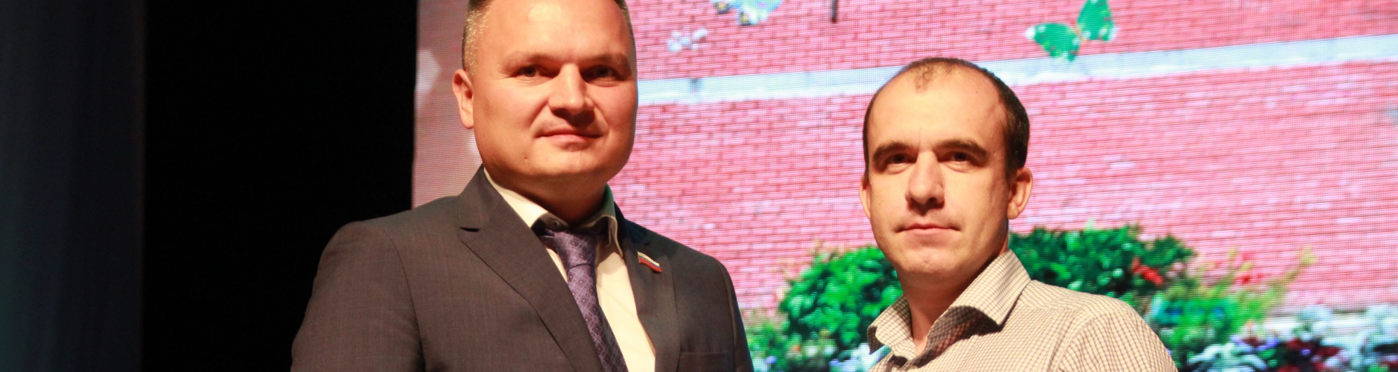 Депутаты поздравили победителей районного этапа конкурса «Томский дворик» 