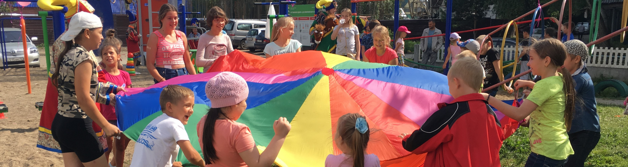 Махир Рустамов организовал детские праздники и встречи с жителями округа