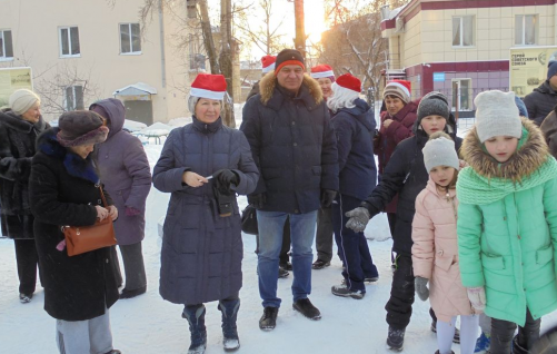 Игорь Морозов принял участие в новогоднем празднике в микрорайоне АРЗ