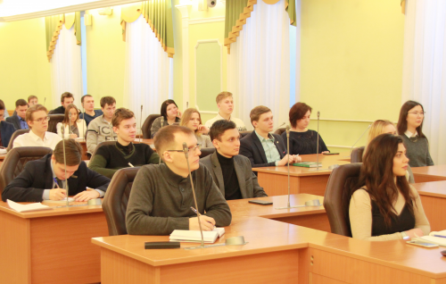 В Думе Томска прошел обучающий семинар для городского Молодежного совета