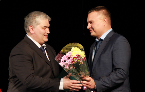 Сергей Панов поздравил работников сферы ЖКХ с профессиональным праздником 