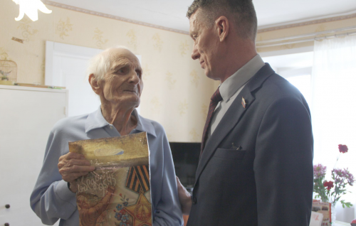 Сергей Кулижский поздравил 96-летнего ветерана Великой Отечественной войны 