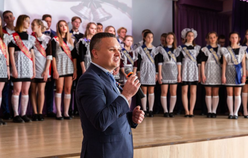 Сергей Панов поздравил выпускников Мичуринского округа с «последним звонком»