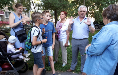 Виктор Носов провел встречу с жителями округа