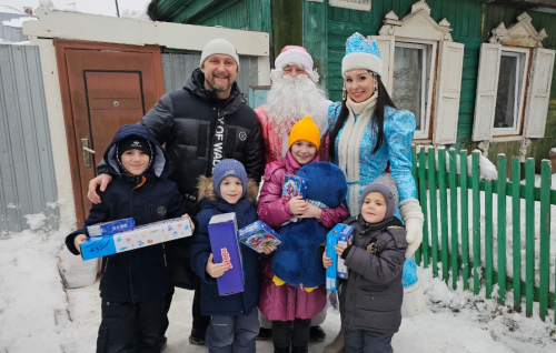 Денис Вишняк поздравил многодетные семьи