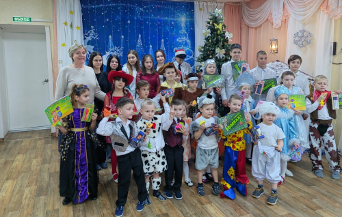 Татьяна Богомолова поздравила воспитанников центра «Друг»