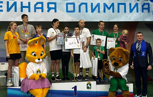 Городские депутаты приняли участие в «Семейной Олимпиаде»