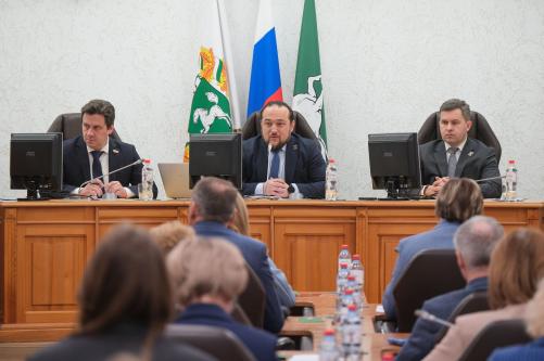 Фоторепортаж с 5-го собрания Думы восьмого созыва