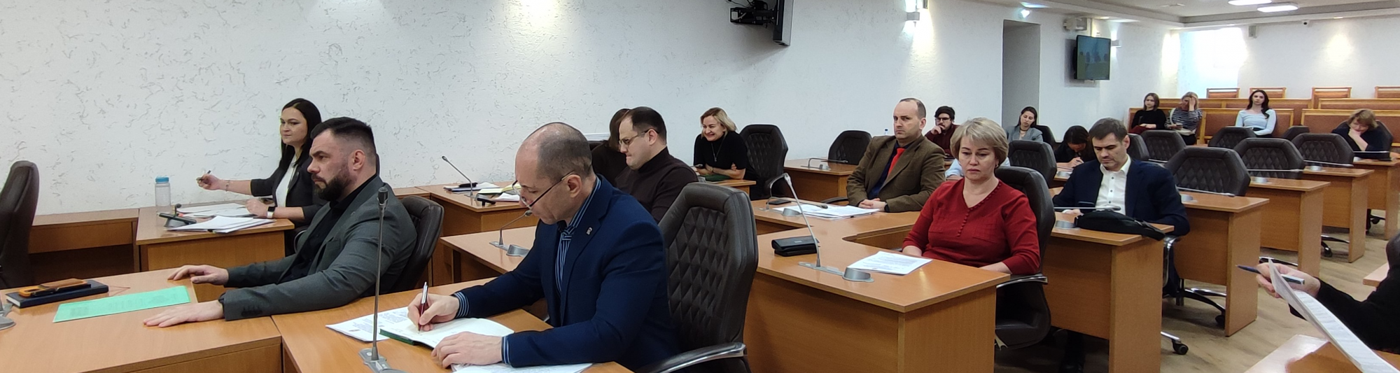 Депутаты транспортной комиссии проконтролировали ситуацию на маршрутах и внесли предложения по ее улучшению