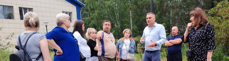 Депутаты проводят встречи с томичами во дворах