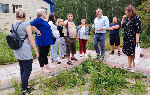 Депутаты проводят встречи с томичами во дворах